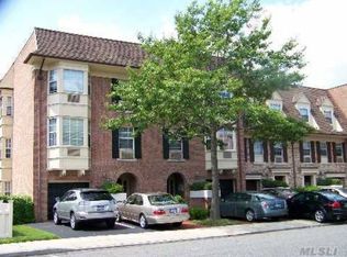 1201 Estates Ln, Bayside, NY 11360
