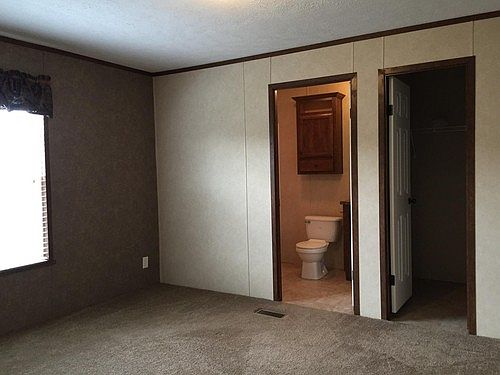 3rd image of 463 Buchanan Dr
