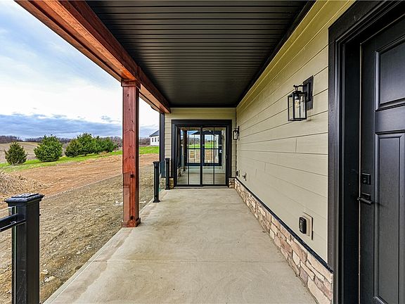5th image of 2039 Totteridge Dr