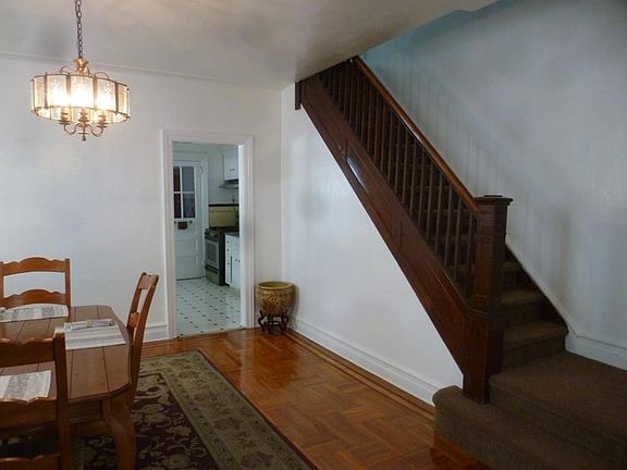 4th image of 1343 E 40th St
