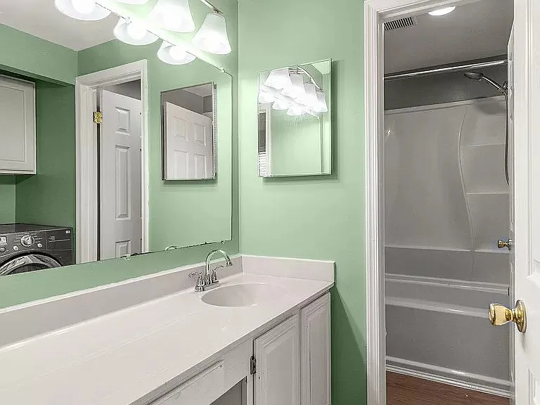 1232 Brice Sq — Photo 9