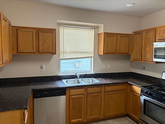 3rd image of 3620 Clermont Dr