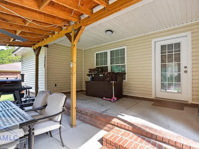 126 Thornton Dr NE — Photo 26