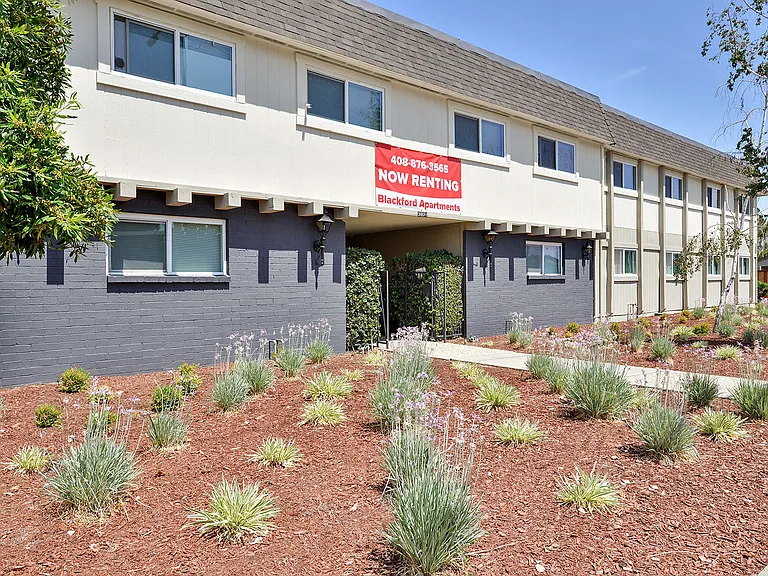 Blackford Apartments — Photo 7