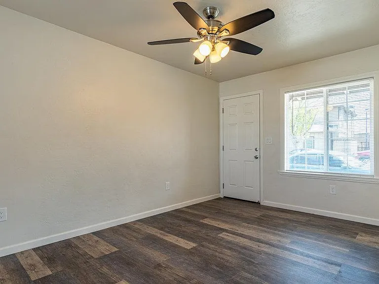 11421 Pajaro St #8 — Photo 7
