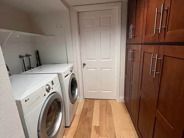 Full Size Washer / Dryer plus Storage
