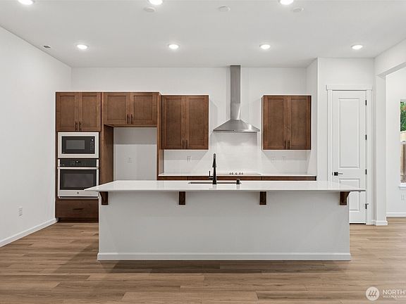 5th image of 301 N 55th Street #25
