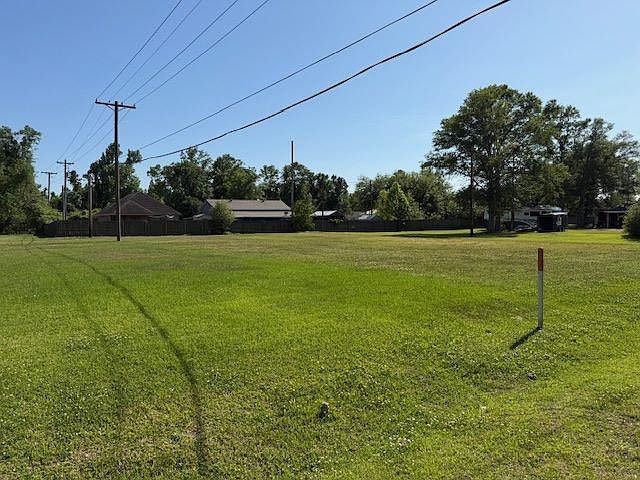 2nd image of Parish Rd