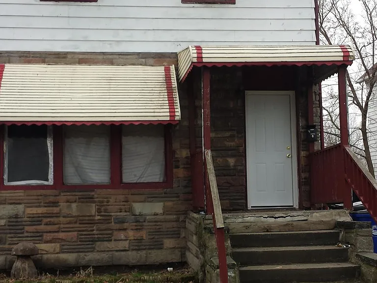 3034 Walton Ave #UPPER — Photo 1