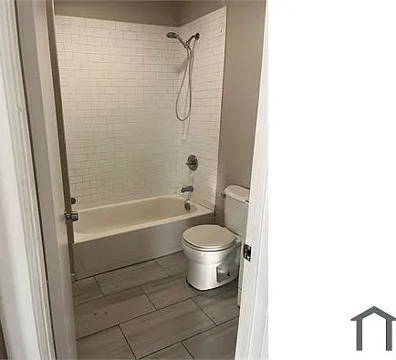 3 bed, $2,600 — Photo 2