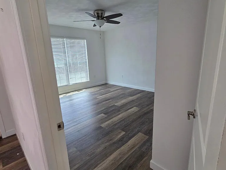 413 S Main St — Photo 9