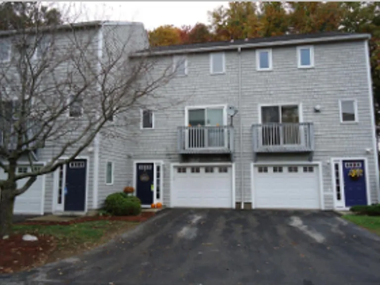18 Profile Cir — Photo 1