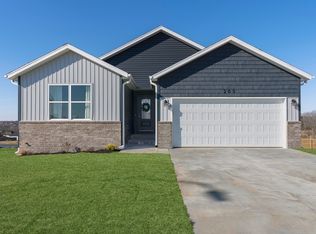 1276 S Broadview Ave, Springfield, MO 65802