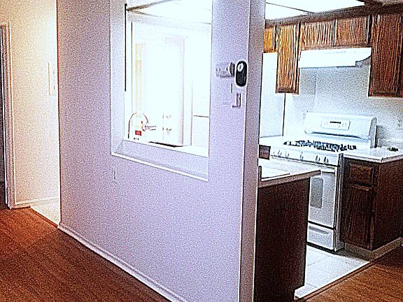 4th image of 1704 S Pacific Ave APT 7