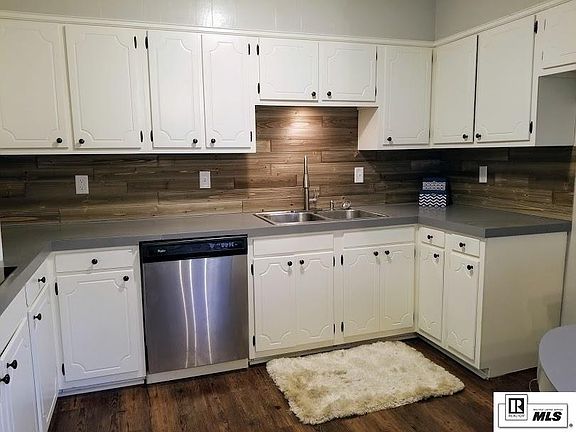 5th image of 152 Hillcrest Ave