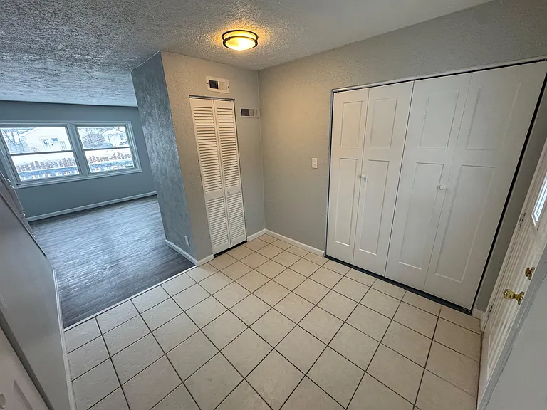 416 E Chippewa Ave — Photo 4