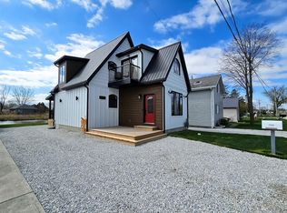 19260 Lakeside Dr, Lakeshore, ON
