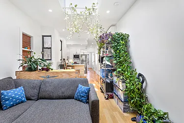 Rented by Safdie Realty Group