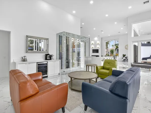 2673 NW 64th Blvd, Boca Raton, FL 33496