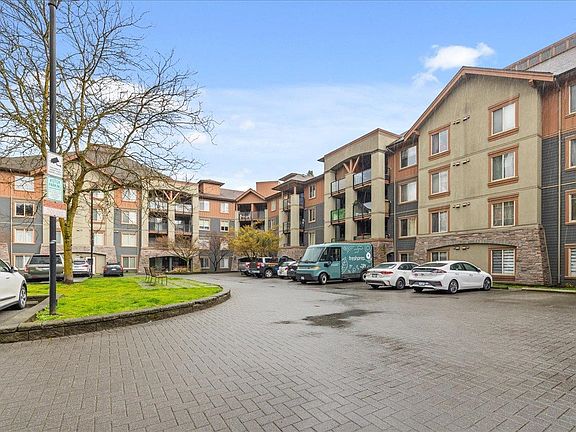 3rd image of 240 Sherbrooke St #3220