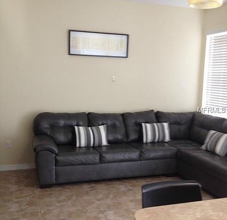 4th image of 10761 Savannah Landing Cir