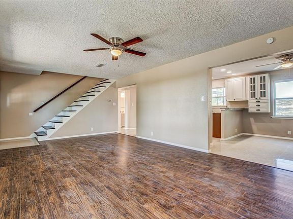 4th image of 609 Chisholm Trl