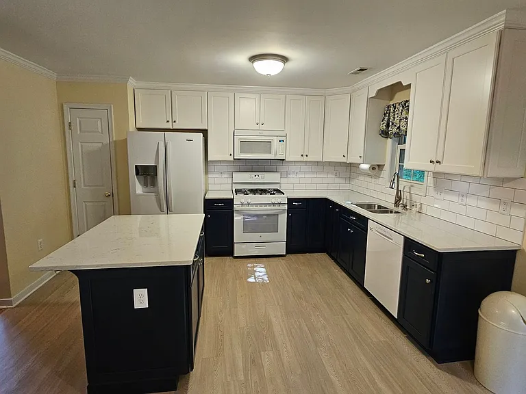 8849 Emerald Dunes Cir — Photo 5