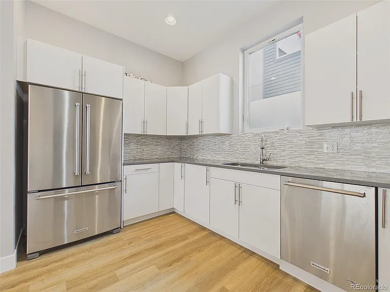 1632 Lowell Blvd #5 — Photo 16