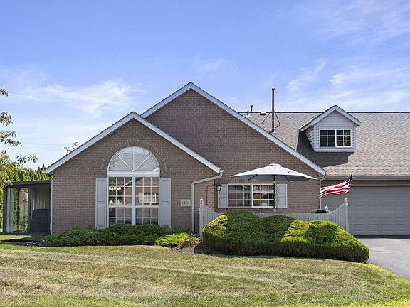 2nd image of 2484 Meadow Glen Ln