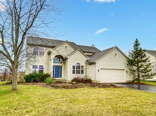 1 Parkmeadow Ln, Hilliard, OH 43026
