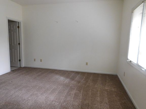 rear bedroom