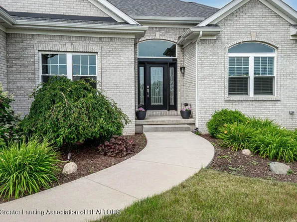5400 Holt Rd, Holt, MI 48842