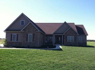 1865 Winding Oak Dr N, Baltimore, OH 43105