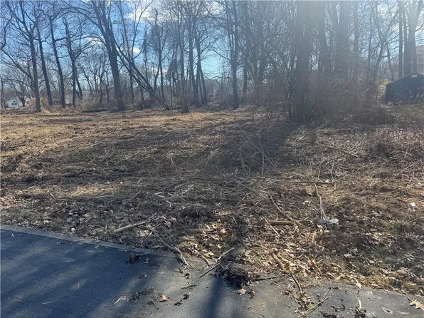 18 Andrea Dr, Edinburg, PA 16116