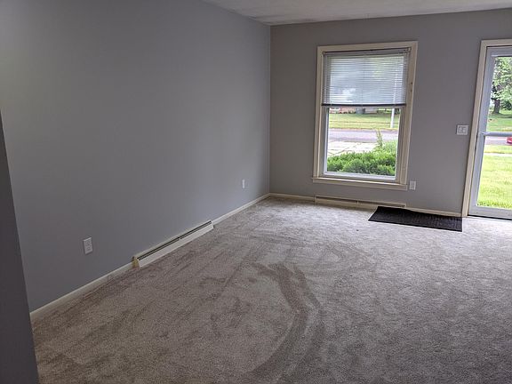 2nd image of 1013 Harvest Ln