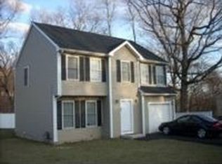 41 Edgewood Pl, Meriden, CT 06451