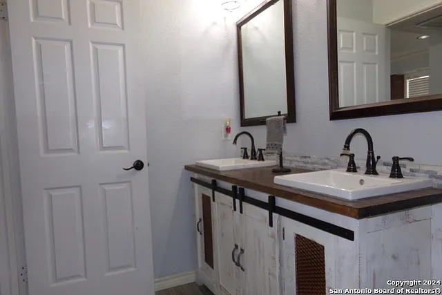 4212 Medical Dr #208 — Photo 23