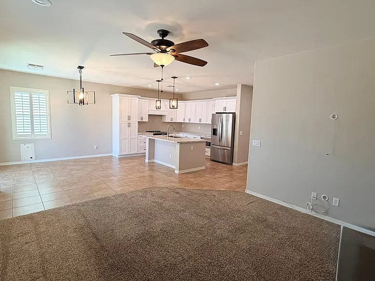 40750 W Colby Dr — Photo 14