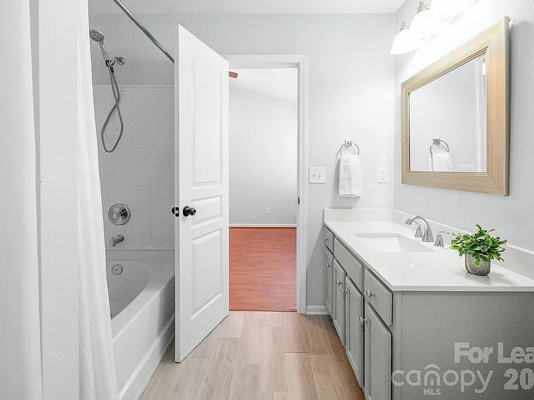 558 Calen Ln — Photo 25