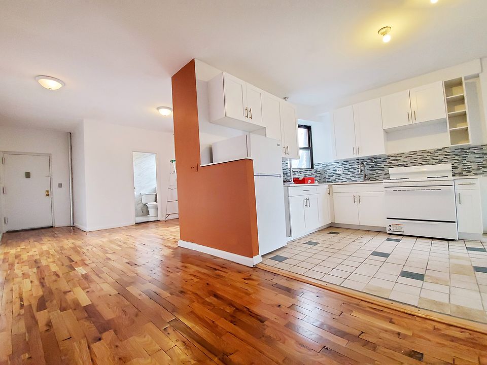 1st image of 1302 De Kalb Ave #3