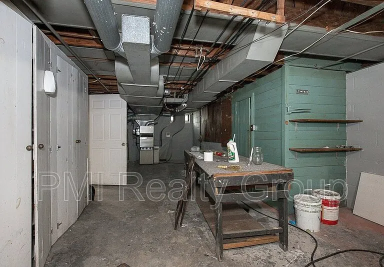 1547 Sherbrook Rd — Photo 31