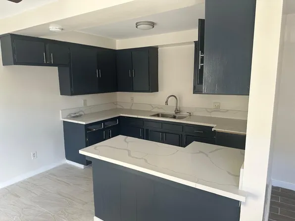 11423 Menlo Ave, Hawthorne, CA 90250