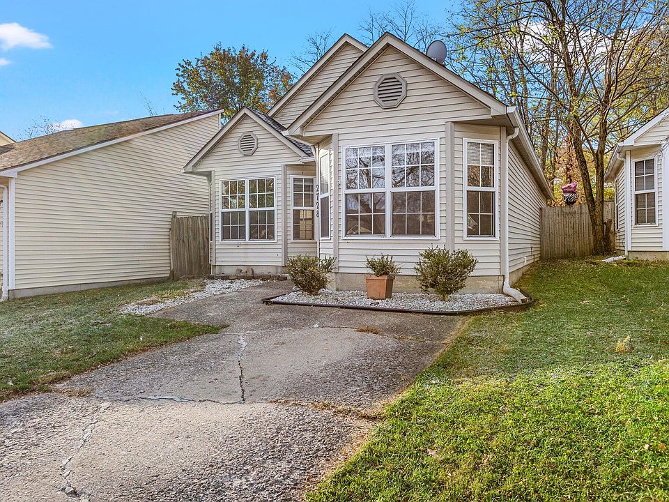 1st image of 2728 Chelsea Woods Ct