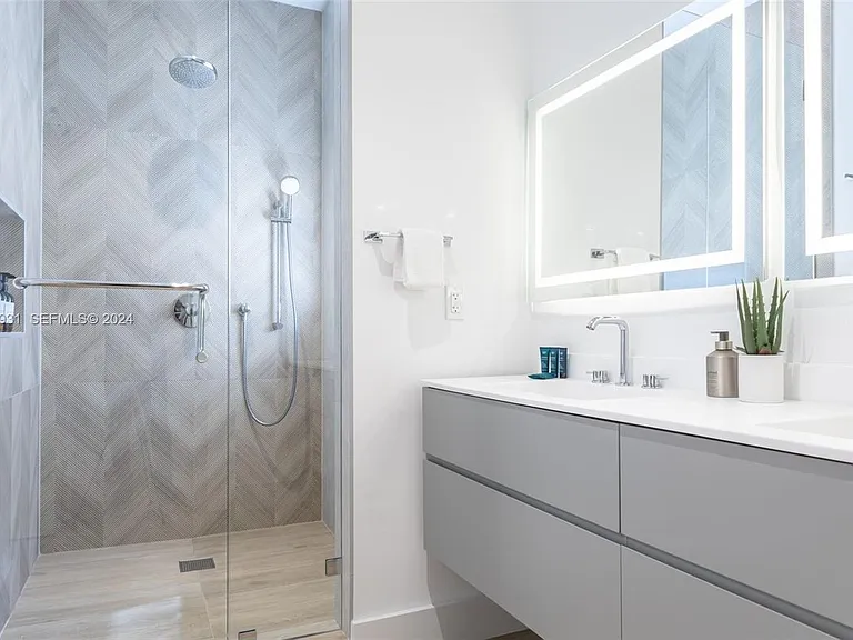 3110 Elizabeth St — Photo 19