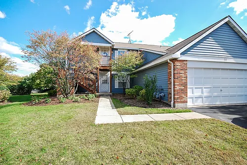 385 Sandhurst Cir #3 Photo 1