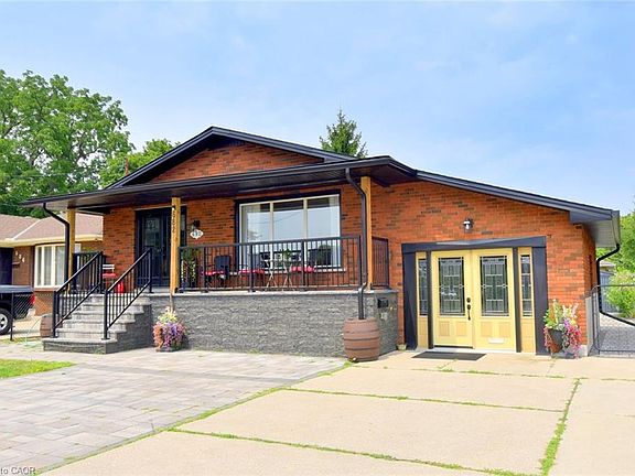 3rd image of 682 Mohawk Rd W