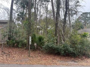 10 Otter Rd, Hilton Head Island, SC 29928