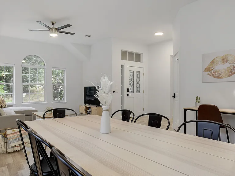 5225 Walnut Grove Ct — Photo 9