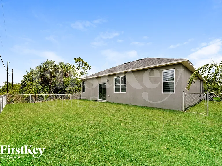 3120 Halsey Ave SE — Photo 15