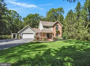 4018 Hillview Rd, Temple, PA 19560